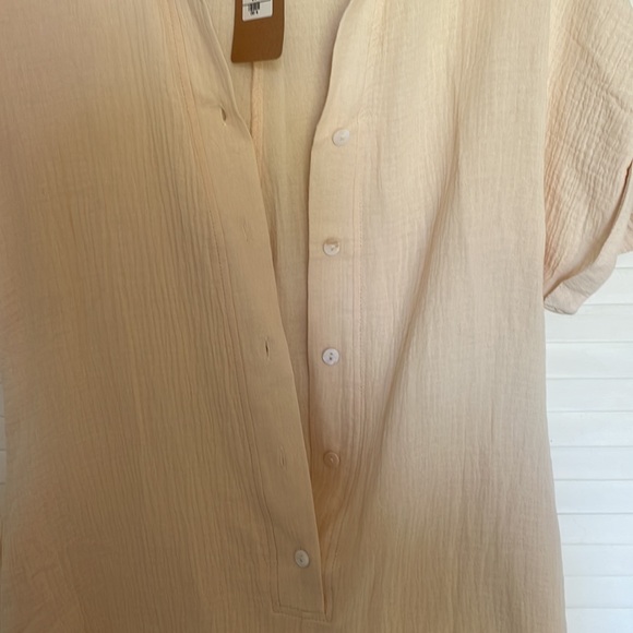 Cream romper - Picture 2 of 3